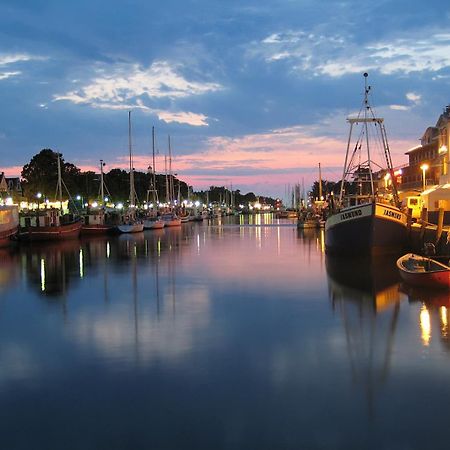 Ostseeblick, Direkt Am Alten Strom ロストック エクステリア 写真
